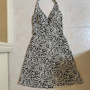 White House Black Market - Size 2 - Halter Dress